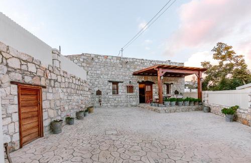 Kallepia House | Iliada's Traditional Stone House