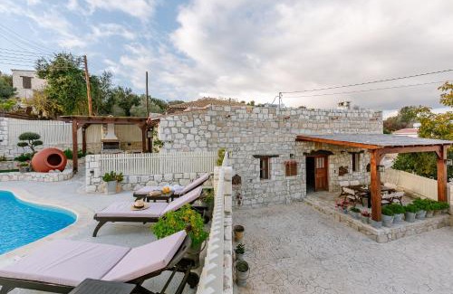Kallepia House | Iliada's Traditional Stone House