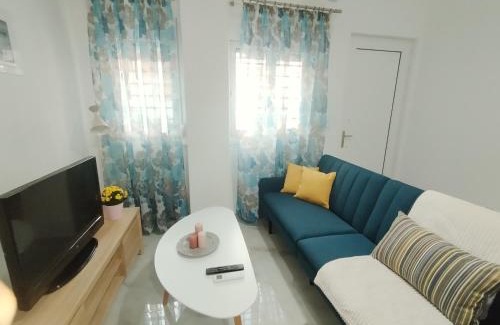Arta Apartment | Iliana's Cozy Home