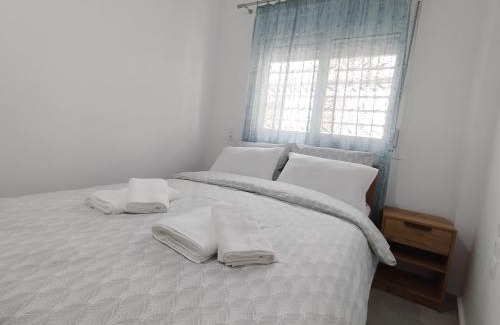 Arta Apartment | Iliana's Cozy Home