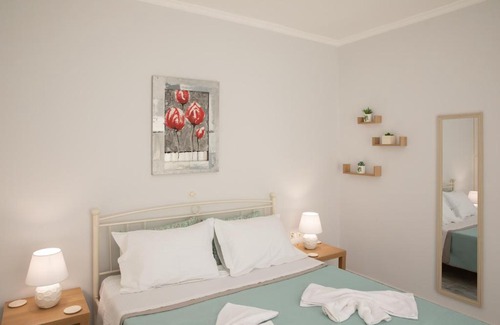 Zipari Apartment | Iliana's House