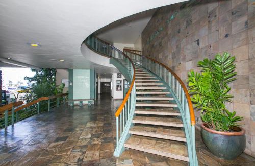 Waikiki Apartment | Ilikai Marina 1893 City View Studio
