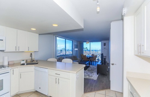 Waikiki Condo | Ilikai Marina, Minutes to the Beach, 180-Degree Ocean View!