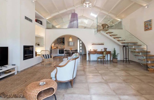 Agios Ioannis House | Iliopetra Houses - Corfu Private Pool Retreats