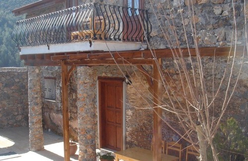Fethiye Cottage | Ilkim Ev - Sample life in a traditional but modernised simple Turkish cottage