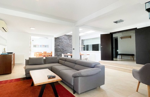San Vicente del Raspeig Villa | illa Haygón with heated pool, bbq and sauna