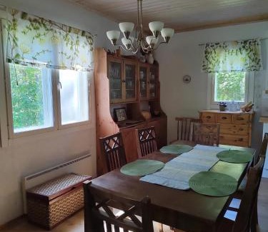 Keuruu Villa | Ilmastoitu huvila ja rantasauna