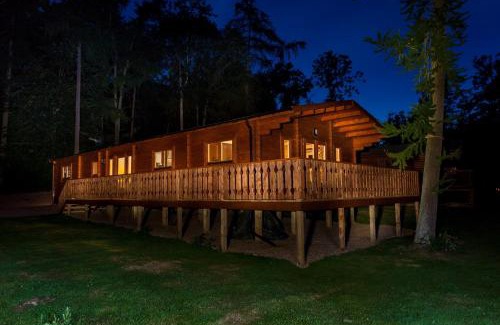 Louth House | iLodge 73
