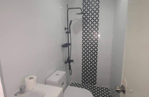 Iloilo City Proper House | Iloilo Budget Inn - Valeria