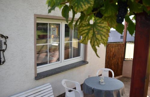 Sankt Aldegund Apartment | Ilonas Ferienwohnung