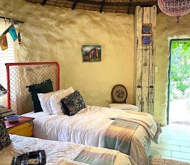Tierpoort House | ilyn pottery cottage