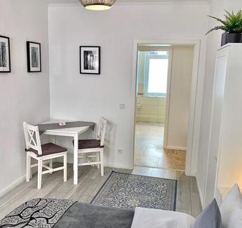 Linz am Rhein Apartment | Im kleinen Stil ll