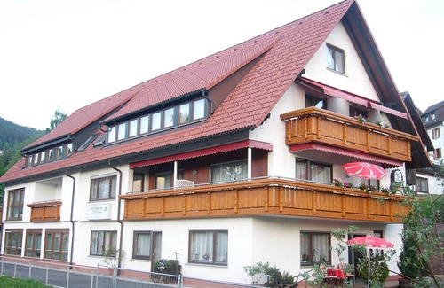Baiersbronn Apartment | Im Nationalpark Schwarzwald ,gästehaus Central Ferienwohnung 65qm mit Balkon
