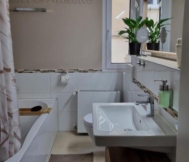 Wiesdorf Apartment | Im Zentrum von Leverkusen, helle 3-Zimmerwohnung 80 m2