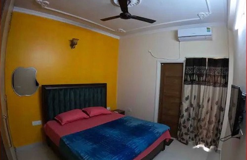 Kharar Bed & Breakfast | “Imagine coming home to this gorgeous 2 bedroom Flat near Mohali.”n