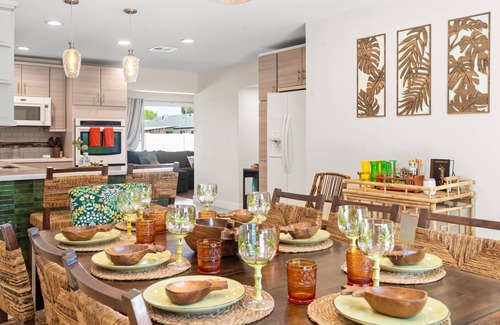 Village Grove House | Imagine landing in Scottsdale and stepping straight into your own private island oasis. At Mai Tai Manor, the days are made for poolside lounging, tiki bar cocktails, and group dinners that stretch into laughter-filled nights under string lights.