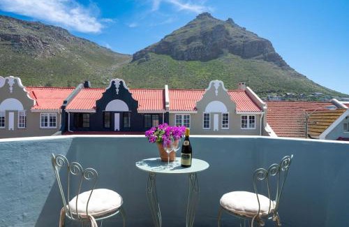 Muizenberg House | 'Imagine' - Surfers Corner Muizenberg Village