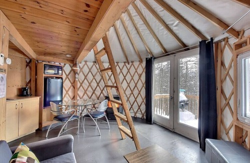 Saint-David-de-Falardeau Ski Chalet | Imago Village