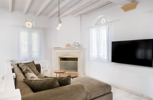 Panormos Villa | Imarkellis Boutique Villas