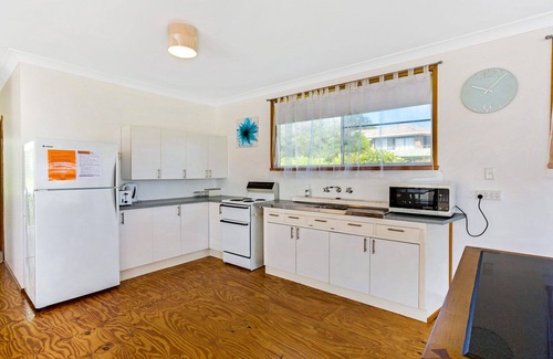 Black Head House | Imea Blue Welcome to the Beach House, Where Happiness Comes in Waves