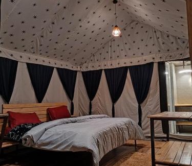 Gunehr Hotel | Imilia Camps