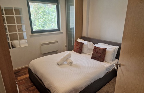 Shadwell Apartment | Immaculate 1-Bed Apartment in London