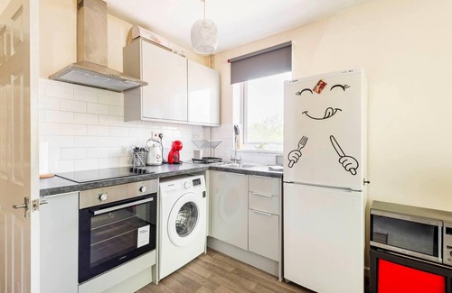 Bletchley House | Immaculate 2 - Bedroom House in Milton Keynes