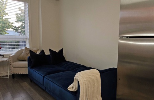 Earlscourt House | Immaculate 2 bedroom townhouse available in Toronto!