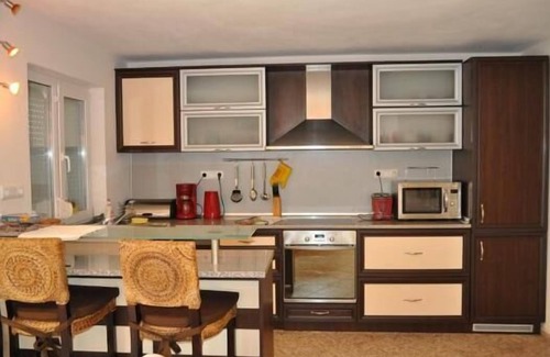 Osenovo Villa | Immaculate 6-Bed Villa in Balchic Bulgaria