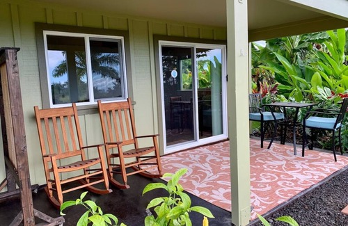 Kailua-Kona Apartment | Immaculate; Air Cond; Ocean/Garden views;GIG WiFi6 S