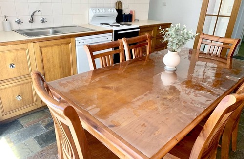 Lenah Valley Apartment | Immaculate Apartment in Lenah Valley, 4.5 KM’s to the Hobart CBD