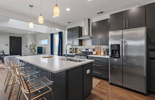 Hope Gardens Apartment | Immaculate Meets Comfort! 3 BR Spacious Home!