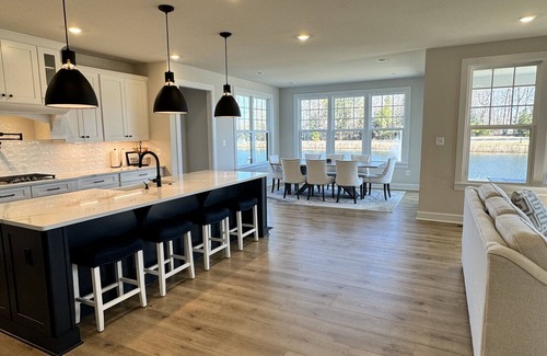 Sawgrass South House | Immaculate New 5 Bedroom House nw/4 bathrooms