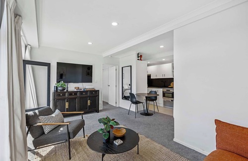 Parnell Apartment | Immaculate Parnell apartment