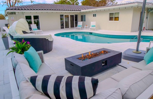 Dolphin Isles House | Immaculate Pool House - Only Two Blocks to the Beach!