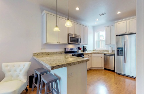 Kimball Junction House | Immaculate townhome w/a private rooftop hot tub, walk to dining and nightlife