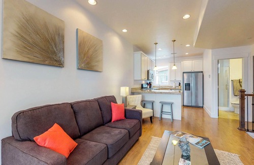 Kimball Junction House | Immaculate townhome w/a private rooftop hot tub, walk to dining and nightlife