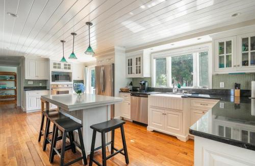West Yarmouth House | Immaculate Waterfront Beach House home