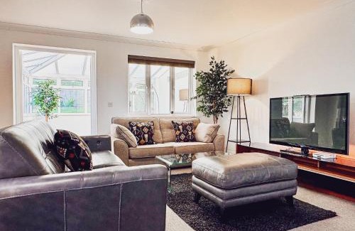 Broadstone House | Immaculately presented house