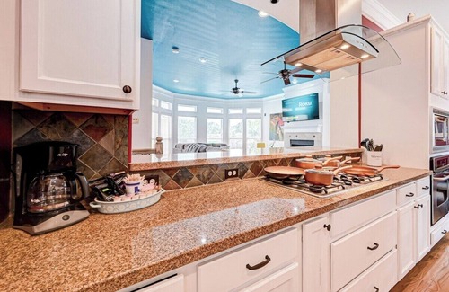Greater Heights House | Immerse Yourself in a Vibrant Haven Centrally Located