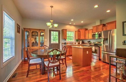 Bluff City House | Immerse yourself in the beautiful setting of the tranquil riverside by staying in our 3BR 2Bath home