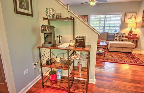 Bluff City House | Immerse yourself in the beautiful setting of the tranquil riverside by staying in our 3BR 2Bath home