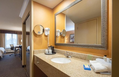 Castro Valley House | Immersed in the heart of Alameda County!