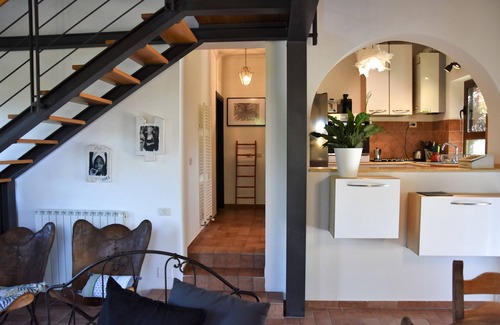 Corciano House | immersed into the peacefulness of a wood