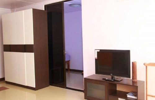Ban Mai Apartment | IMPACT Don Mueang Bangkok Guest House