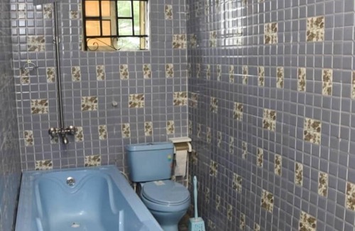 Epetu Cabin | Impeccable 1-Bed Executive Luxury Hotel Apartment
