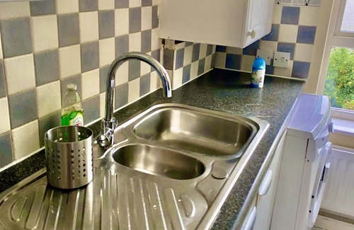 Thamesmead Apartment | Impeccable 2-Bed Apartment in London