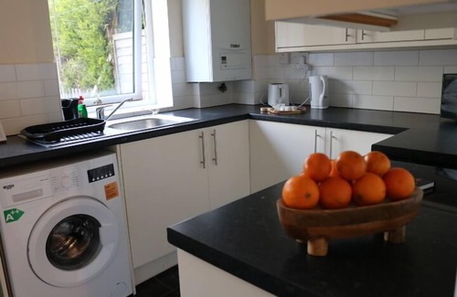 Mapperley House | Impeccable 2-Bed House in Nottingham