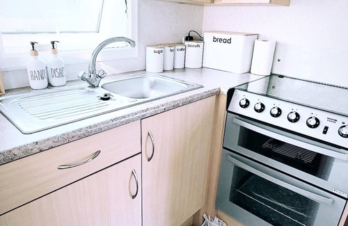 Heysham Cabin | Impeccable 2-bed Static Caravan in Morecambe