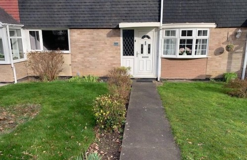 Little Hay House | Impeccable 3-Bed House in Birmingham